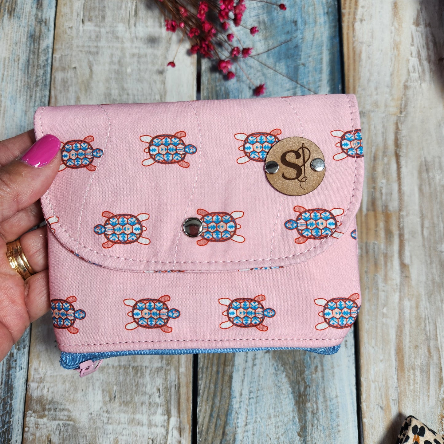 Alana wallet, flower-printed fabric wallet, turtle wallet, Flamencos card holder, Tie dye wallet.