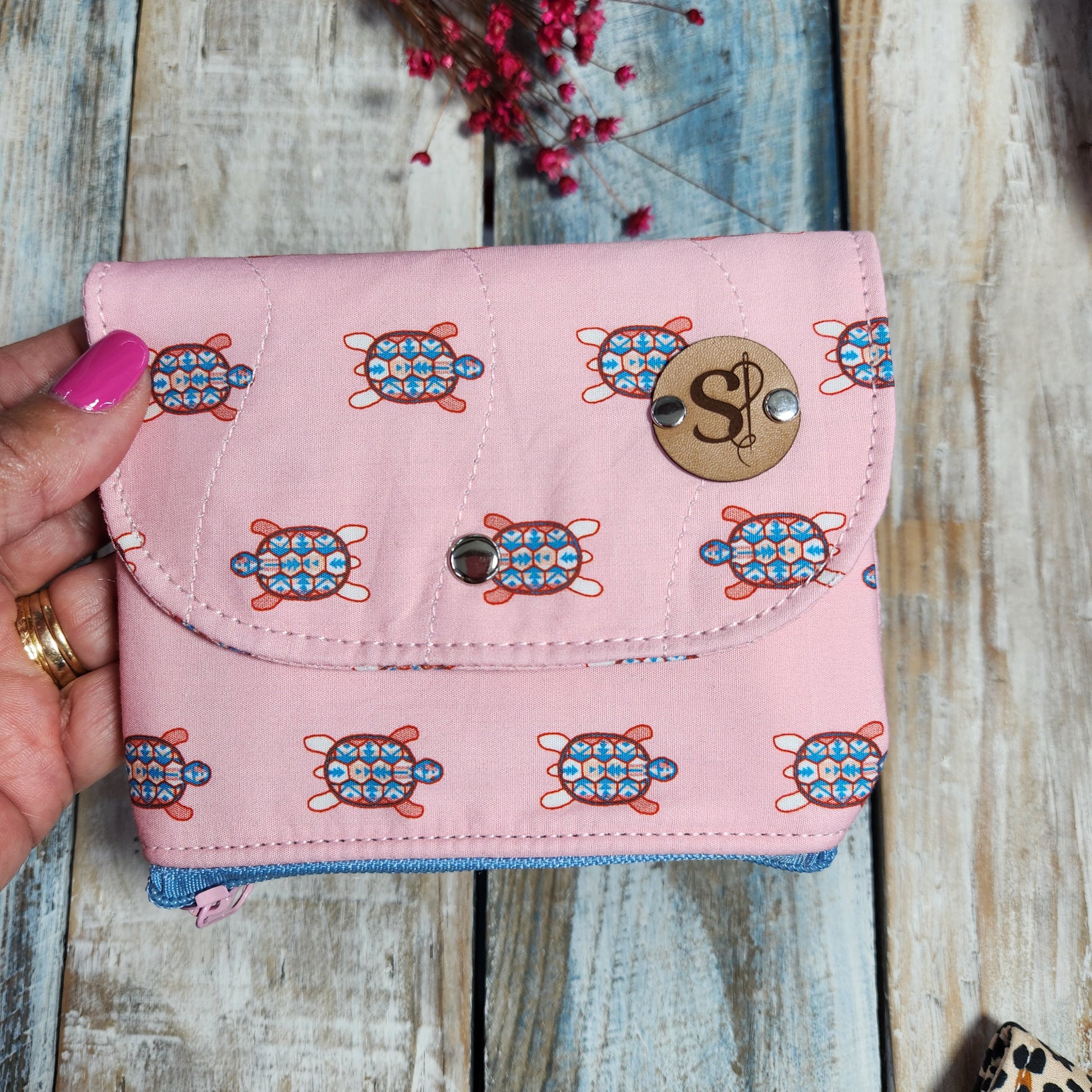Alana wallet, flower-printed fabric wallet, turtle wallet, Flamencos card holder, Tie dye wallet.